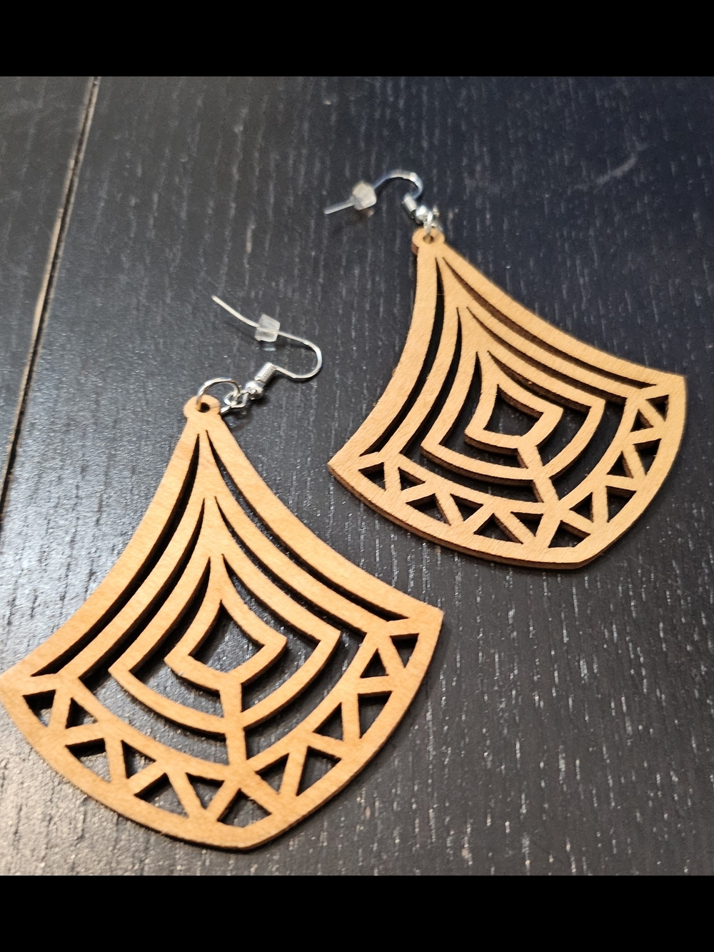 Wooden Geometric Cutout Drop Earrings – Tan